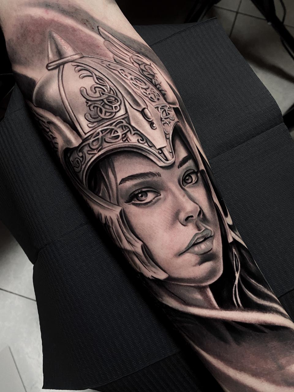 Cover up antebrazo en Vitacura - Samsara Tattoo
