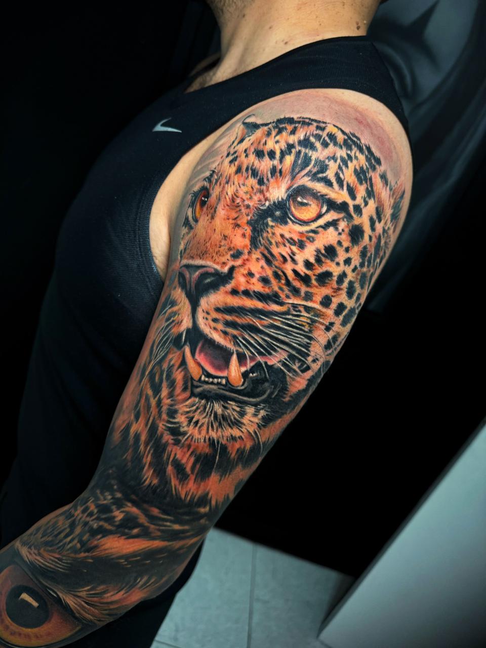 Cover up realismo en Ñuñoa - Samsara Tattoo